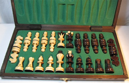 Schach Dekoratives Schachspiel PEARL Schachbrett 34 x 34 cm Holz 