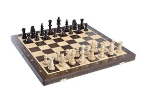 Schachspiel aus Holz (Eiche)