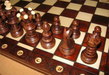 Schach-Set aus Holz