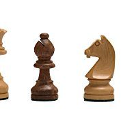 Schachset-Nelson-in-Prag-Schachbrett-FG-50-mit-doppelt-gewichteten-Figuren-KH-83-in-einer-Figurenbox-aus-Holz-mit-Randbeschriftung-0-1