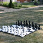 bergames-Garten-Schach-Figuren-aus-langlebigem-PVC-fr-Freiland-Garten-und-Parks-0-1